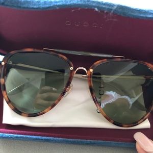 Gucci aviator sunglasses